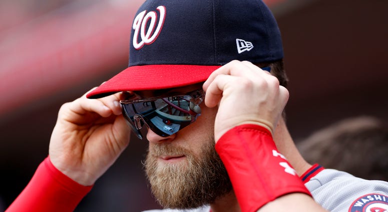 Bryce Harper takes the field against the Reds Bryce_Harper-sunglasses