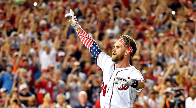 Bryce Harper celebrate Home Run Derby title with Nationals fans Bryce_Harper_Home_Run_Derby