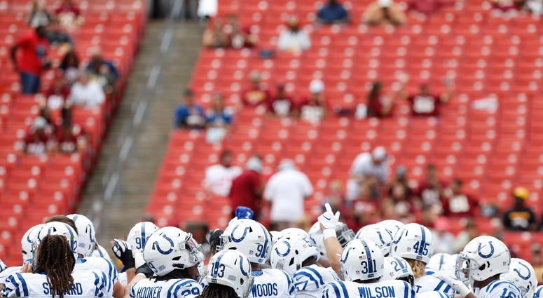 Colts team huddle at FedExField. colts_fedexfield