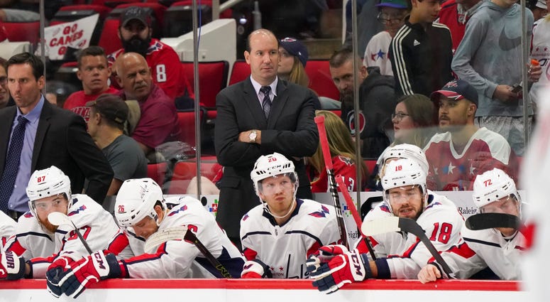 Todd Reirden looks on from the Washington Capitals bench. Todd_Reirden_Capitals