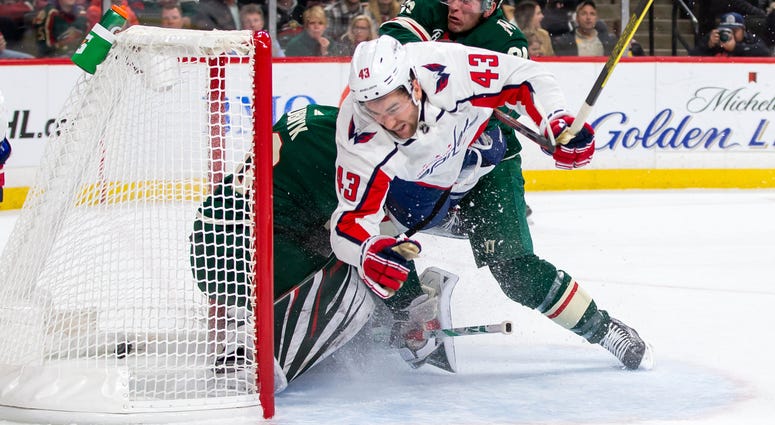 Tom Wilson scores a goal for the Capitals. Tom_Wilson