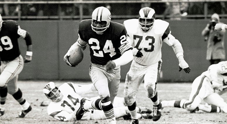 Hall of Fame defensive back Willie Wood dead at 83 Willie Wood was one of D.C.'s great players