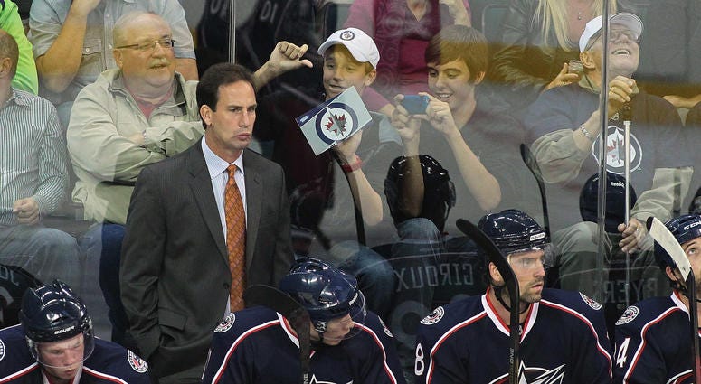 Scott Arniel as head coach of the Columbus Blue Jackets in 2011 Scott_Arniel_Blue_Jackets
