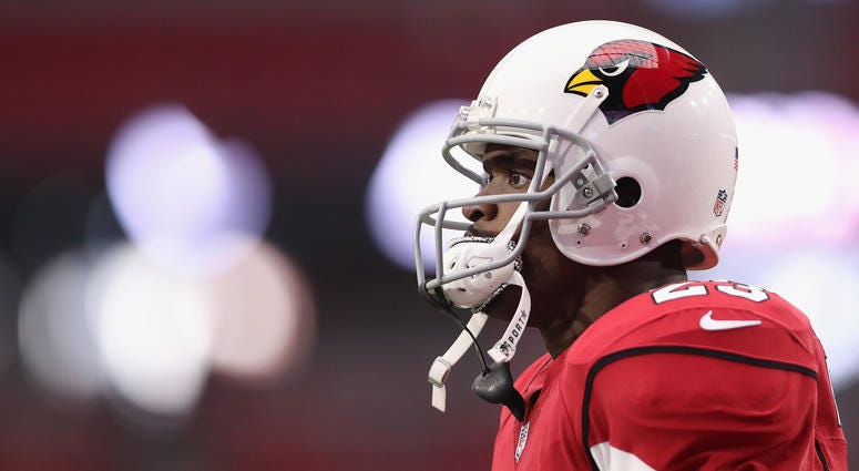 Adrian Peterson warms up before a Nov. 2017 Cardinals game Adrian_Peterson_Cardinals