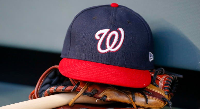 Washington Nationals hat and glove. washington_nationals_hat