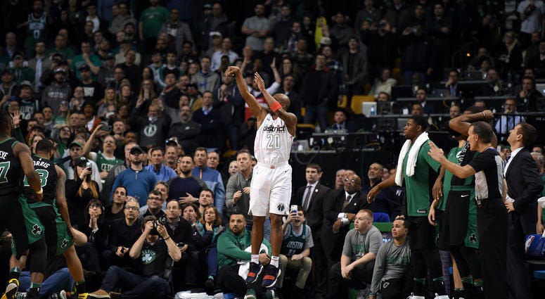 Jodie Meeks sinks a three-pointer to force overtime in a March 2018 game against Boston Jodie_Meeks_Wizards