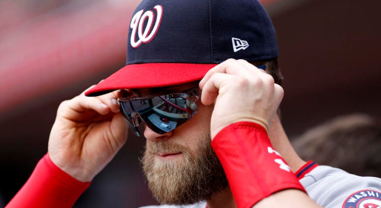Bryce Harper takes the field against the Reds Bryce_Harper-sunglasses