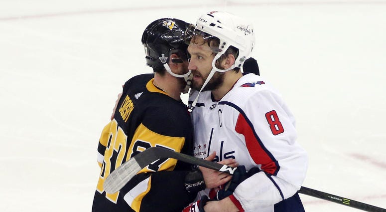 Sidney Crosby congratulates longtime playoff foe Alex Ovechkin on series victory Sidney_Crosby_Alex_Ovechkin