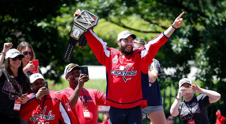 Tom Wilson at the Capitals Stanley Cup championship parade. Tom_Wilson_Parade