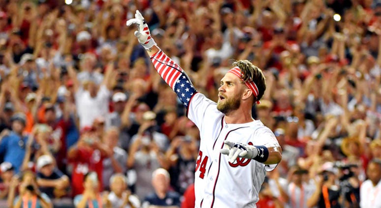 Bryce Harper celebrates winning the 2018 Home Run Derby Bryce_Harper_HR_Derby