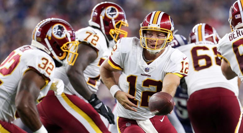 Colt McCoy hands off to running back Samaje Perine Samaje_Perine_Redskins