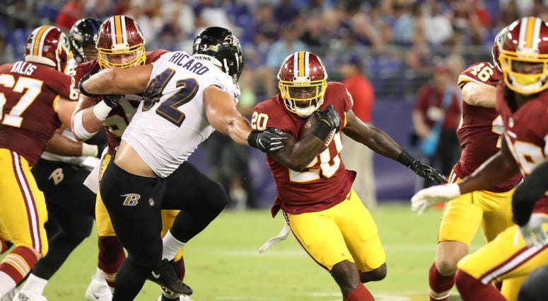 Rob Kelley carries the ball for the Redskins. Rob_Kelley