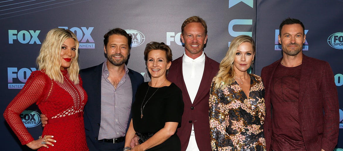 90210 Cast In The Opening Credits For Bh90210 Wkis