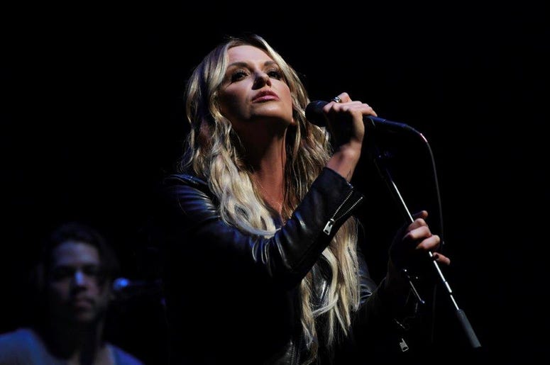 Carly Pearce at KISS Country 99.9 Stars & Guitars Carly Pearce at KISS Country 99.9 Stars & Guitars