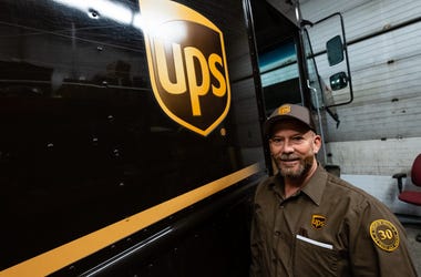 UPS Hiring Thousands UPS Hiring Thousands
