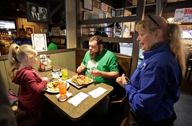 Howley's Restaurant Has Free Meals For Service Workers Howley's Restaurant Has Free Meals For Service Workers