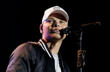 Kane Brown Teases New Song (With John Legend) Kane Brown Teases New Song (With John Legend)