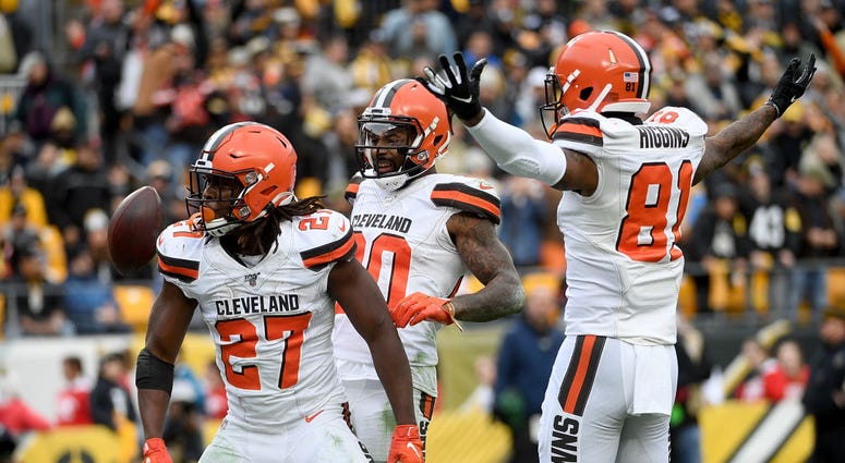 Kareem Hunt #27 of the Cleveland Browns celebrates with Rashard Higgins #81 after an 15-yard touchdown reception in the second quarter during the game against the Pittsburgh Steelers Kareem Hunt #27 of the Cleveland Browns celebrates with Rashard Higgins #81 after an 15-yard touchdown reception in the second quarter during the game against the Pittsburgh Steelers