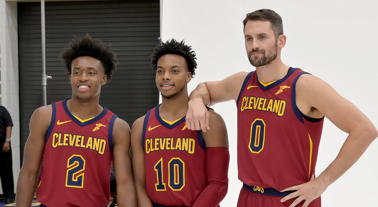 INDEPENDENCE, OHIO - SEPTEMBER 30: Collin Sexton #2 Darius Garland #10 and Kevin Love of the Cleveland Cavaliers during Cleveland Cavaliers Media Day at Cleveland Clinic Courts on September 30, 2019 in Independence, Ohio. NOTE TO USER: User expressly ackn INDEPENDENCE, OHIO - SEPTEMBER 30: Collin Sexton #2 Darius Garland #10 and Kevin Love of the Cleveland Cavaliers during Cleveland Cavaliers Media Day at Cleveland Clinic Courts on September 30, 2019 in Independence, Ohio. NOTE TO USER: User expressly ackn