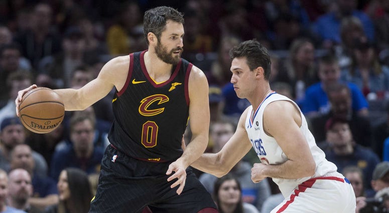 Mar 22, 2019; Cleveland, OH, USA; Los Angeles Clippers forward Danilo Gallinari (8) defends Cleveland Cavaliers forward Kevin Love (0) during the first half at Quicken Loans Arena. Mandatory Credit: Ken Blaze-USA TODAY Sports Mar 22, 2019; Cleveland, OH, USA; Los Angeles Clippers forward Danilo Gallinari (8) defends Cleveland Cavaliers forward Kevin Love (0) during the first half at Quicken Loans Arena. Mandatory Credit: Ken Blaze-USA TODAY Sports