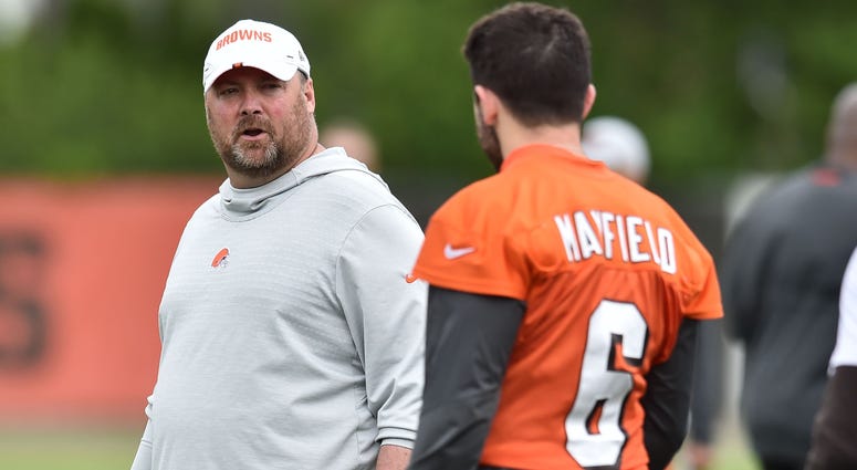Cleveland Browns head coach Freddie Kitchens talks to quarterback Baker Mayfield (6) during minicamp at the Cleveland Browns training facility. Cleveland Browns head coach Freddie Kitchens talks to quarterback Baker Mayfield (6) during minicamp at the Cleveland Browns training facility.