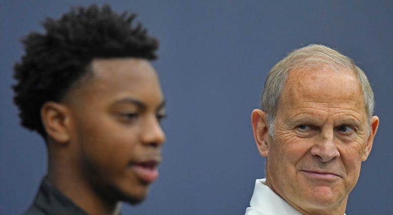Jun 21, 2019; Independence, OH, USA; Head coach John Beilein listens as Cleveland Cavaliers first round pick Darius Garland answers questions during a press conference at Cleveland Clinic Courts. Mandatory Credit: David Dermer-USA TODAY Sports Jun 21, 2019; Independence, OH, USA; Head coach John Beilein listens as Cleveland Cavaliers first round pick Darius Garland answers questions during a press conference at Cleveland Clinic Courts. Mandatory Credit: David Dermer-USA TODAY Sports