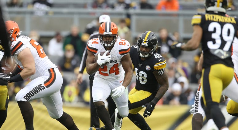 Dec 1, 2019; Pittsburgh, PA, USA; Cleveland Browns running back Nick Chubb (24) rushes the ball against the Pittsburgh Steelers during the second quarter at Heinz Field. Mandatory Credit: Charles LeClaire-USA TODAY Sports Dec 1, 2019; Pittsburgh, PA, USA; Cleveland Browns running back Nick Chubb (24) rushes the ball against the Pittsburgh Steelers during the second quarter at Heinz Field. Mandatory Credit: Charles LeClaire-USA TODAY Sports