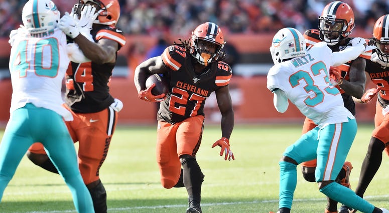 Browns running back Kareem Hunt
