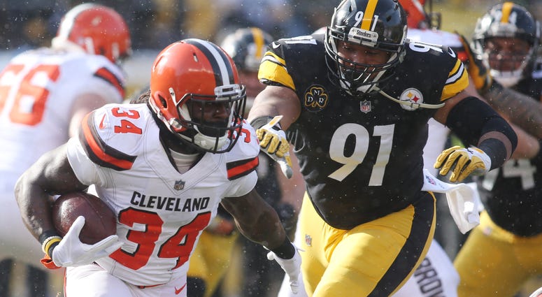 Browns running back Isaiah Crowell Browns running back Isaiah Crowell