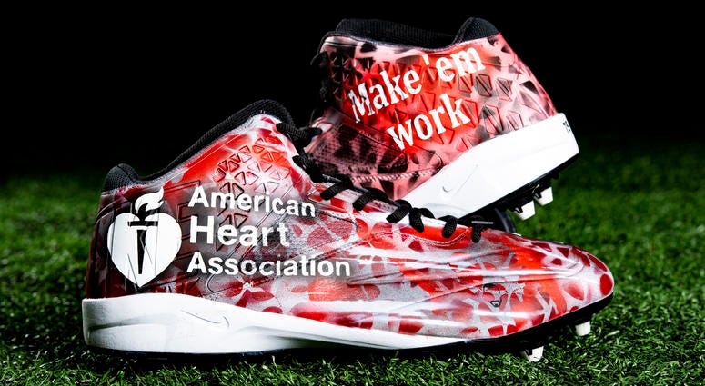 G Joel Bitonio American Heart Association cleats G Joel Bitonio American Heart Association cleats