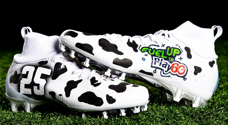 Dontrell Hilliard Fuel Up to Play 60; Gun violence prevention cleats Dontrell Hilliard Fuel Up to Play 60; Gun violence prevention cleats