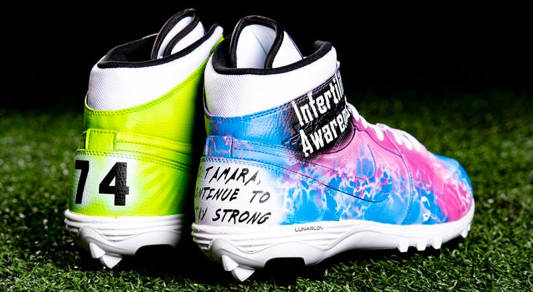 Chris Hubbard Infertility/NAMI cleats Chris Hubbard Infertility/NAMI cleats