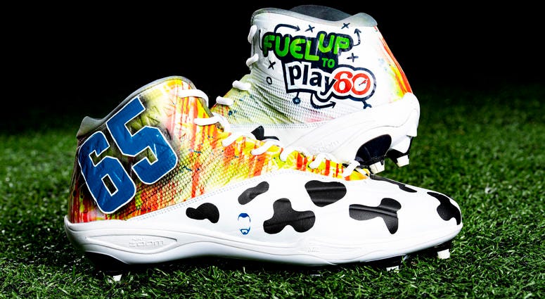 Larry Ogunjobi Fuel Up to Play 60; Youth health and wellness cleats Larry Ogunjobi Fuel Up to Play 60; Youth health and wellness cleats