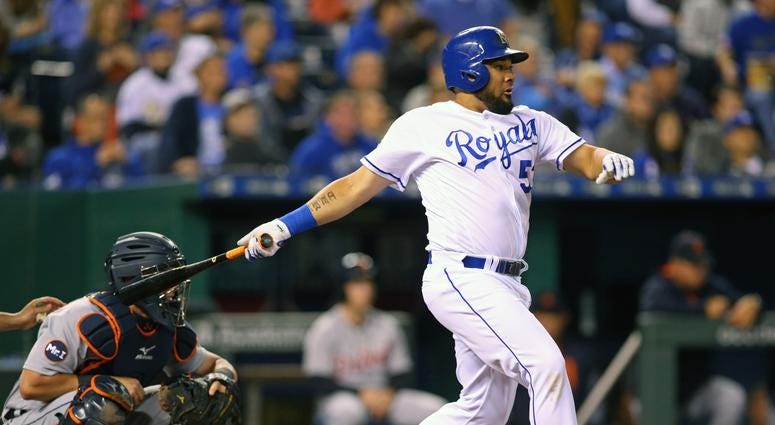 Sep 27, 2017; Kansas City, MO, USA; Kansas City Royals right fielder Melky Cabrera (53) hits an RBI single against the Detroit Tigers in the third inning at Kauffman Stadium. Sep 27, 2017; Kansas City, MO, USA; Kansas City Royals right fielder Melky Cabrera (53) hits an RBI single against the Detroit Tigers in the third inning at Kauffman Stadium.