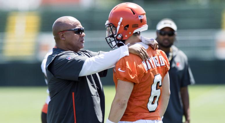 Cleveland Browns head coach Hue Jackson talks with quarterback Baker Mayfield (6) during training camp at the Cleveland Browns Training Complex. Cleveland Browns head coach Hue Jackson talks with quarterback Baker Mayfield (6) during training camp at the Cleveland Browns Training Complex.