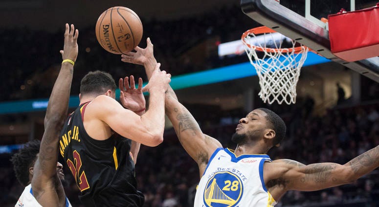 Dec 5, 2018; Cleveland, OH, USA; Golden State Warriors forward Alfonzo McKinnie (28) knocks the ball away from Cleveland Cavaliers forward Larry Nance Jr. (22) during the first half at Quicken Loans Arena. Mandatory Credit: Ken Blaze-USA TODAY Sports Dec 5, 2018; Cleveland, OH, USA; Golden State Warriors forward Alfonzo McKinnie (28) knocks the ball away from Cleveland Cavaliers forward Larry Nance Jr. (22) during the first half at Quicken Loans Arena. Mandatory Credit: Ken Blaze-USA TODAY Sports