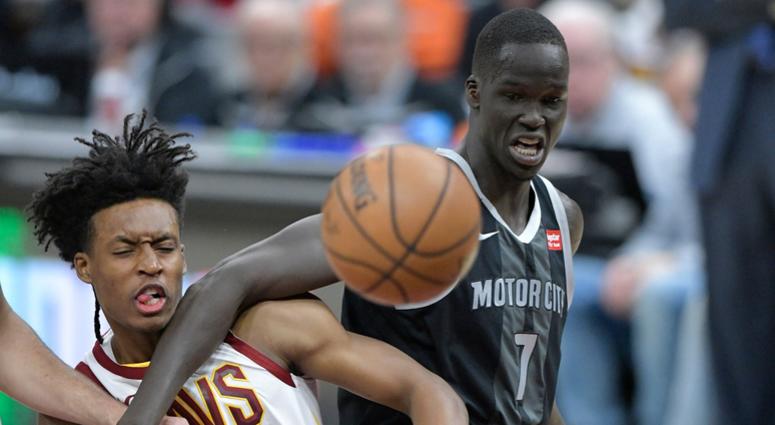 Mar 18, 2019; Cleveland, OH, USA; Cleveland Cavaliers guard Collin Sexton (2) and Detroit Pistons forward Thon Maker (7) go for a loose ball in the first quarter at Quicken Loans Arena. Mandatory Credit: David Richard-USA TODAY Sports Mar 18, 2019; Cleveland, OH, USA; Cleveland Cavaliers guard Collin Sexton (2) and Detroit Pistons forward Thon Maker (7) go for a loose ball in the first quarter at Quicken Loans Arena. Mandatory Credit: David Richard-USA TODAY Sports