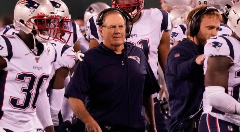 East Rutherford, NJ, USA; New England Patriots head coach Bill Belichick in the second half against the Jets at MetLife Stadium