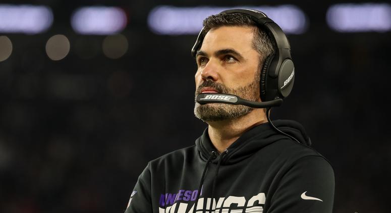 Oct 24, 2019; Minneapolis, MN, USA; Minnesota Vikings offensive coordinator Kevin Stefanski during the first quarter against the Washington Redskins at U.S. Bank Stadium. Mandatory Credit: Brace Hemmelgarn-USA TODAY Sports Oct 24, 2019; Minneapolis, MN, USA; Minnesota Vikings offensive coordinator Kevin Stefanski during the first quarter against the Washington Redskins at U.S. Bank Stadium. Mandatory Credit: Brace Hemmelgarn-USA TODAY Sports