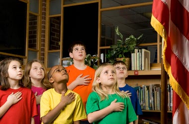 Kids Recite Pledge of Allegiance