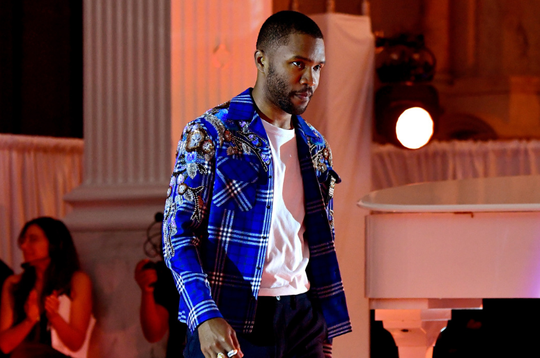 Frank Ocean walks onstage at Inaugural Secret Genius Awards Frank Ocean walks onstage at Inaugural Secret Genius Awards