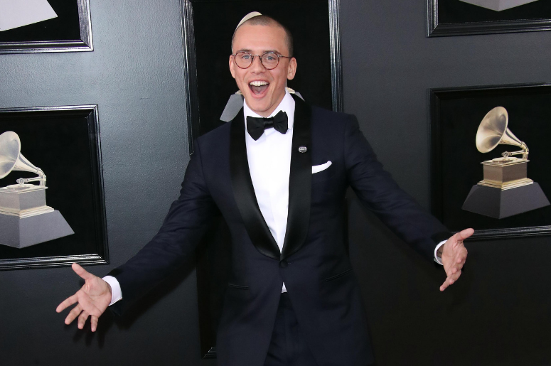 Logic arrives at the 60th Annual Grammy Awards Logic arrives at the 60th Annual Grammy Awards