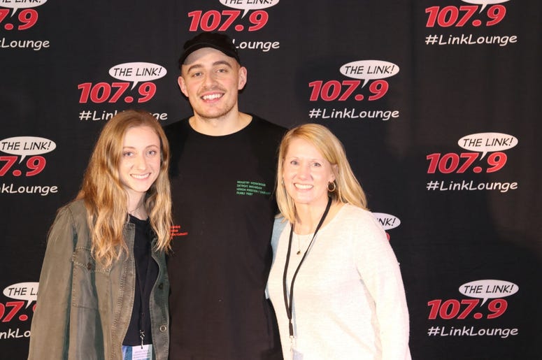 Link Lounge Dermot Kennedy Meet and Greet