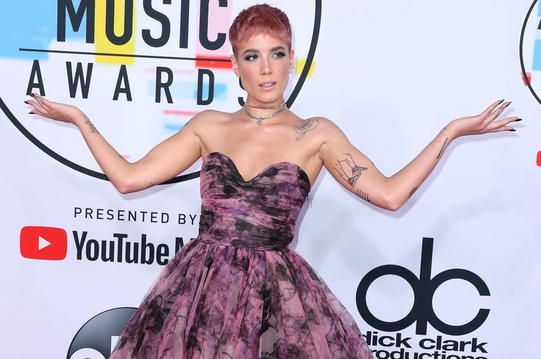 Halsey at the 2018 American Music Awards Halsey at the 2018 American Music Awards