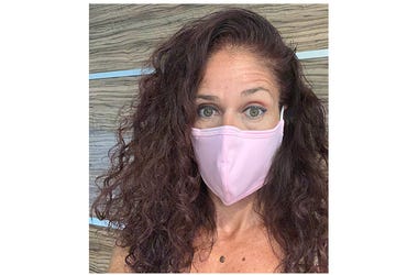 Julie wearing her Boomer Naturals Mask! Julie wearing her Boomer Naturals Mask!