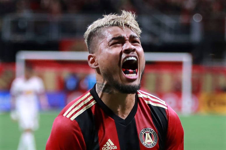 El delantero venezolano Josef Martínez del Atlanta United grita un gol durante el partido ante los Red Bulls de Nueva York por los playoffs de la MLS, el domingo 25 de noviembre de 2018. El delantero venezolano Josef Martínez del Atlanta United grita un gol durante el partido ante los Red Bulls de Nueva York por los playoffs de la MLS, el domingo 25 de noviembre de 2018.