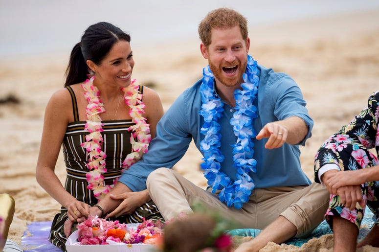 En esta fotograf a de archivo del 19 de octubre de 2018 el pr ncipe Enrique y Meghan, duquesa de Sussex se re nen con un grupo local de surfistas conocido como OneWave, para crear conciencia sobre la salud mental y el bienestar en la playa Bondi en Sydney En esta fotograf a de archivo del 19 de octubre de 2018 el pr ncipe Enrique y Meghan, duquesa de Sussex se re nen con un grupo local de surfistas conocido como OneWave, para crear conciencia sobre la salud mental y el bienestar en la playa Bondi en Sydney