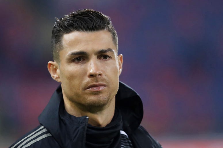 En esta foto del 12 de enero del 2019, el goleador de Juventus Cristiano Ronaldo camina antes del inicio de un partido de la Copa de Italia contra Bologna. Cristiano dice que la acusación de violación en su contra fue un ataque a su honor y llevó al peor En esta foto del 12 de enero del 2019, el goleador de Juventus Cristiano Ronaldo camina antes del inicio de un partido de la Copa de Italia contra Bologna. Cristiano dice que la acusación de violación en su contra fue un ataque a su honor y llevó al peor