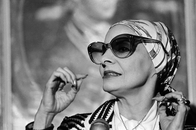 En esta foto de junio de 1979, Alicia Alonso, directora y prima ballerina del Ballet Nacional de Cuba, hace su primera aparición en New England antes de actuar el 14 de junio en el Boston's Music Hall, en Boston. Alonso murió el jueves 17 de octubre del 2 En esta foto de junio de 1979, Alicia Alonso, directora y prima ballerina del Ballet Nacional de Cuba, hace su primera aparición en New England antes de actuar el 14 de junio en el Boston's Music Hall, en Boston. Alonso murió el jueves 17 de octubre del 2