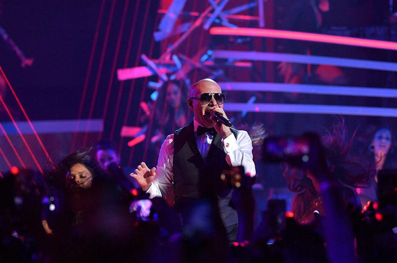 Pitbull en Premios Juventud 2016 Pitbull Premios Juventud 2016